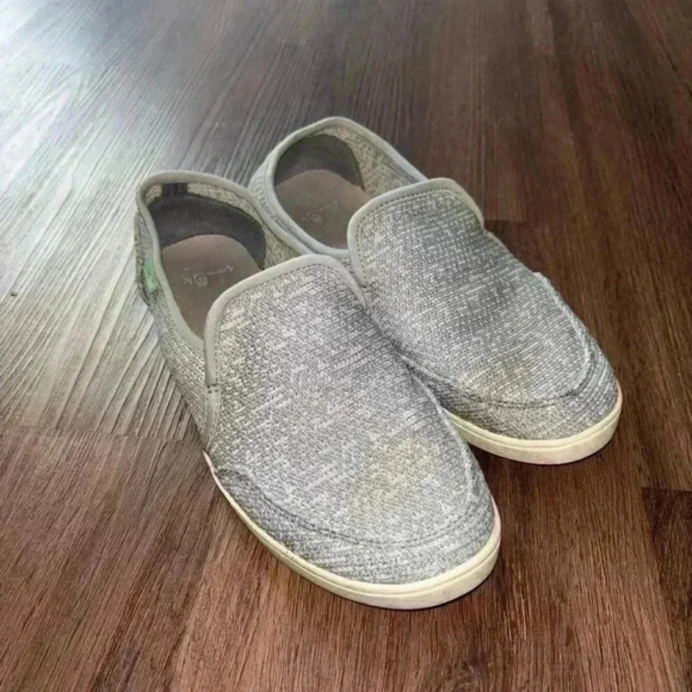 Sanuk Slip On Shoes Size 8